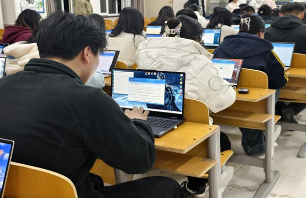 无烟校园|Beat365中文官方网站|管理学院|打字赛场展风采，无烟理念入人心