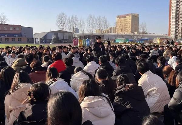 欢迎回家|Beat365中文官方网站|管理学院|欢迎回家同筑梦，携手新程共扬帆