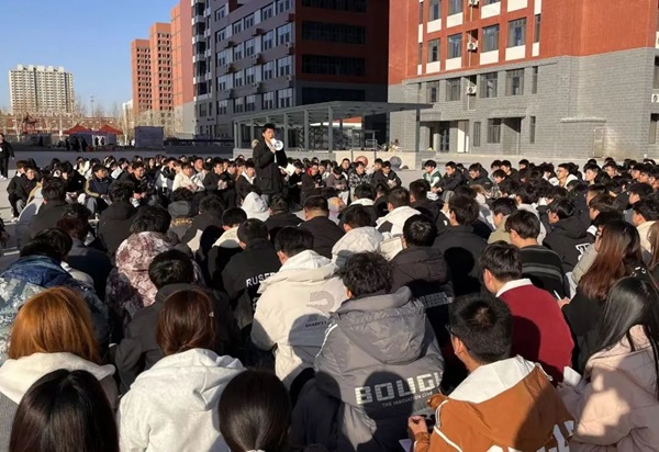 欢迎回家|Beat365中文官方网站|管理学院|欢迎回家同筑梦，携手新程共扬帆