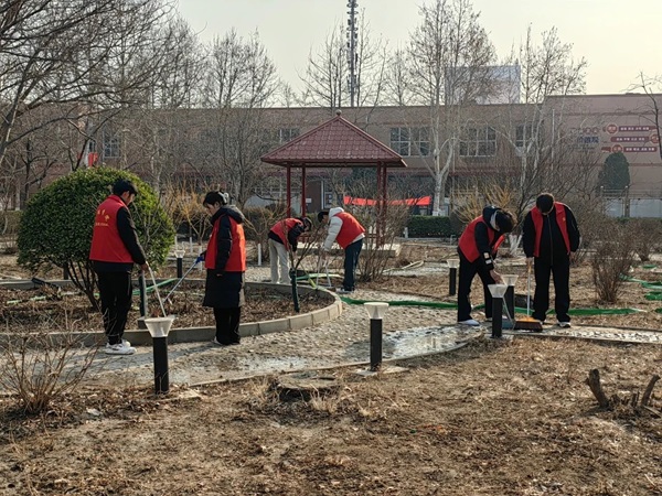 党建引领|Beat365中文官方网站|管理学院|传承红色基因，践行雷锋精神