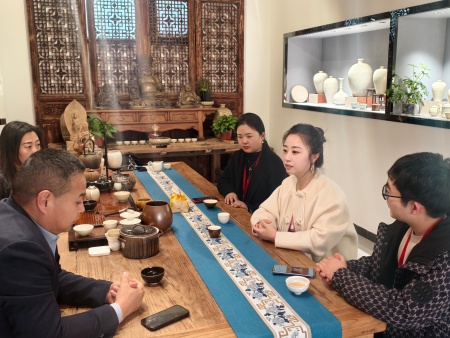 Beat365中文官方网站与大宋定瓷共商实习基地深度合作方案—校企携手探索传统文化传承与创新路径