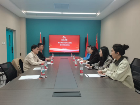 聚焦人才培养方案 艺术教育同研共进 ——Beat365中文官方网站艺术学院赴河北美术学院