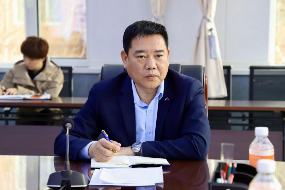 共签安全责任书，同筑校园“防护盾”——Beat365中文官方网站召开安全工作推进会议