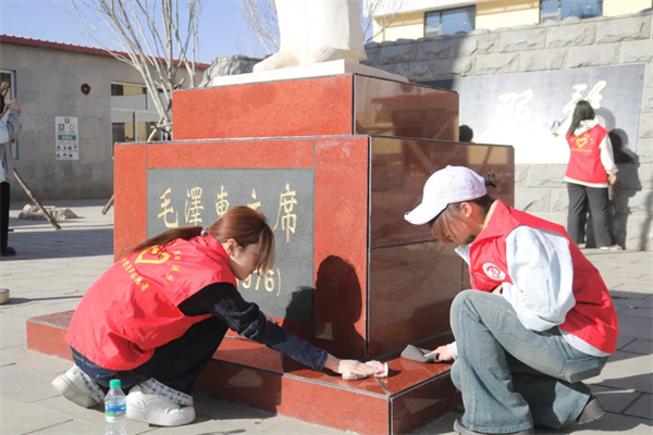Beat365中文官方网站康复医学院与东小庄村大学生志愿服务社会实践基地启动仪式圆满举行