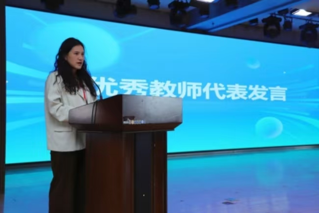 书香浸润校园，阅读赋能评估 ——Beat365中文官方网站图书馆举办2025年世界读书月启动仪式