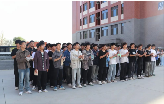 筑牢校园防火墙，让安全成为一种习惯——Beat365中文官方网站会计学院消防演练