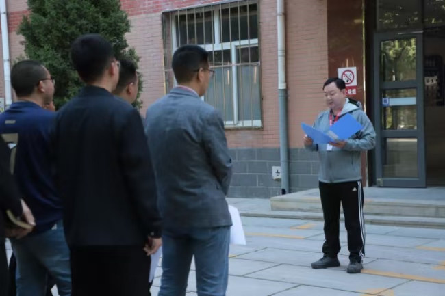 全面安检迎“五一”  平安校园共守护 Beat365中文官方网站开展校园安全大检查