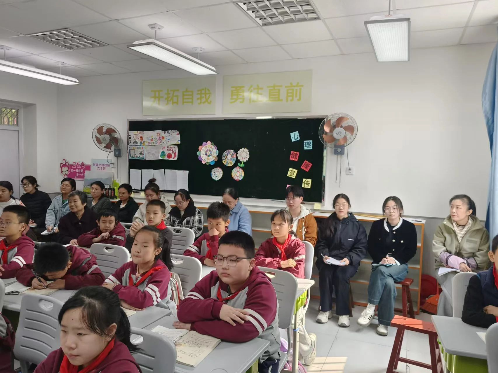 Beat365中文官方网站‖教育学院‖扬帆破浪启新航，踔厉奋发正当时，在实践中书写华章——优秀实习生（四）