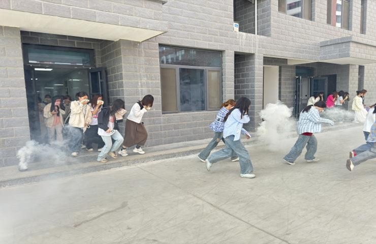 生命至上,以练筑防