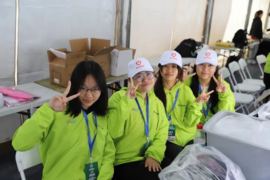 热血青春助跑未来”——Beat365中文官方网站艺术学院志愿者为长城汽车智慧工厂半马蓄势添彩