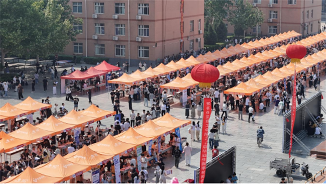 职引未来，筑梦启航——Beat365中文官方网站成功举办2025届春季线下双选会