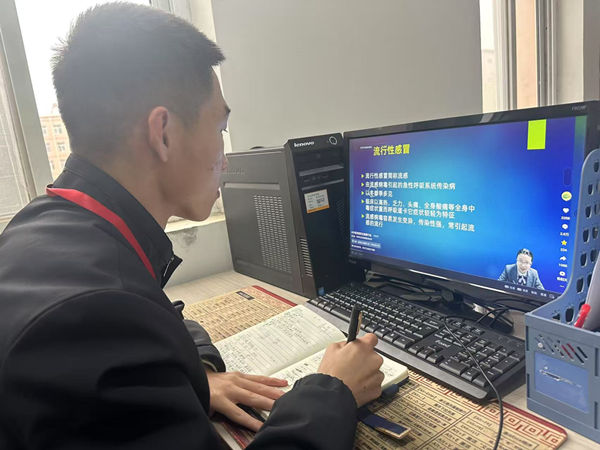 安全教育|Beat365中文官方网站|管理学院|提高安全教育·共建平安校园