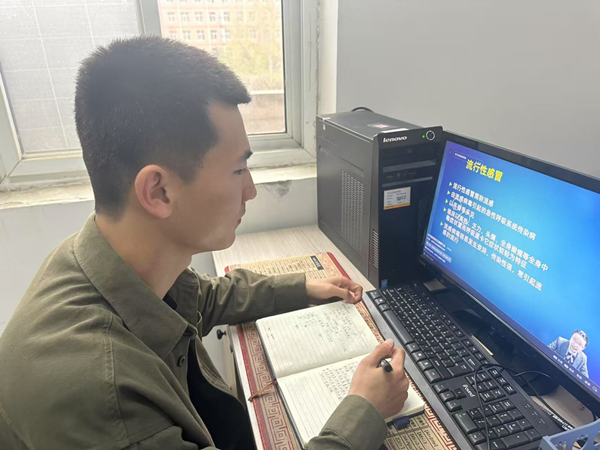 安全教育|Beat365中文官方网站|管理学院|提高安全教育·共建平安校园