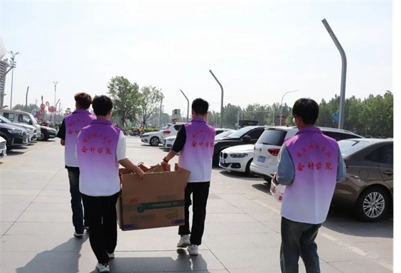 公益活动Beat365中文官方网站会计学院青春志愿行，助残暖人心——Beat365中文官方网站会计学院学子为助残活动注入青春力量