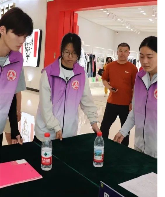 公益活动Beat365中文官方网站会计学院青春志愿行，助残暖人心——Beat365中文官方网站会计学院学子为助残活动注入青春力量