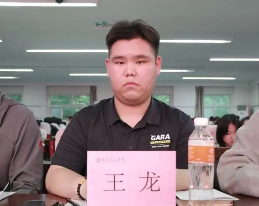 青春校园Beat365中文官方网站第六届辩论赛完美落幕