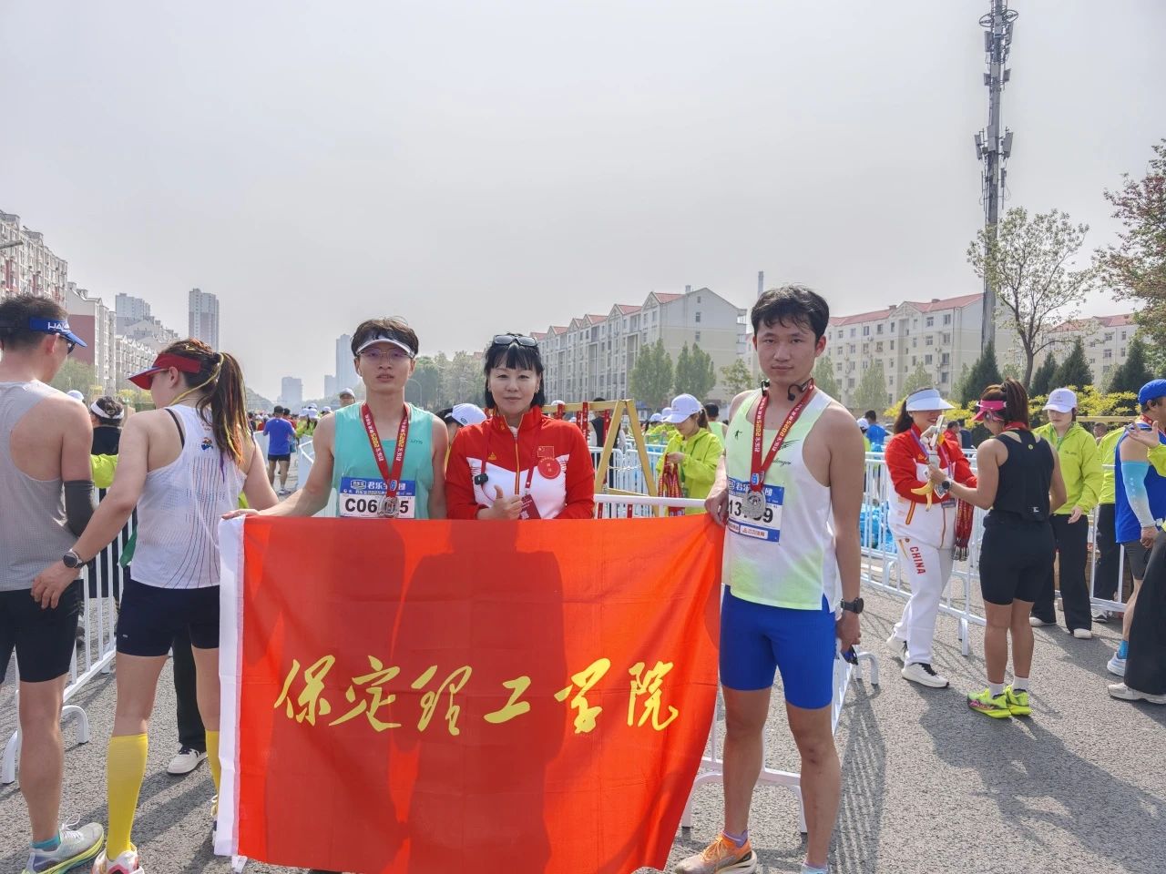 喜报|Beat365学子在君乐宝2025马拉松比赛中斩获佳绩