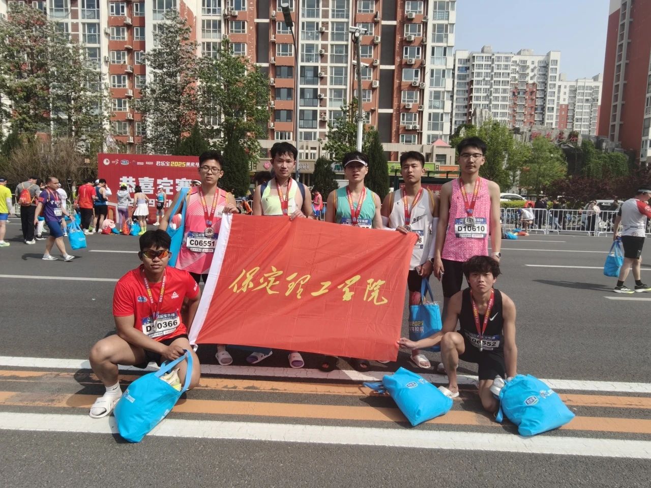 喜报|Beat365学子在君乐宝2025马拉松比赛中斩获佳绩