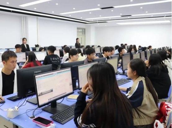 以赛促学：精研财税拼实力，细究法务赛真知——会计学院第一届财税实操技能大赛