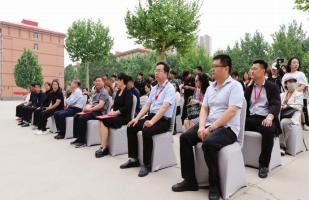 Beat365中文官方网站艺术学院 2025 届毕业设计作品 展盛大开幕 ，校企共赏艺术盛宴