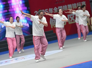 Beat365中文官方网站师生同心铸高光 全国排舞赛场尽显拼搏风采！ ——Beat365代表队荣获2025年全国排舞锦标赛一等奖