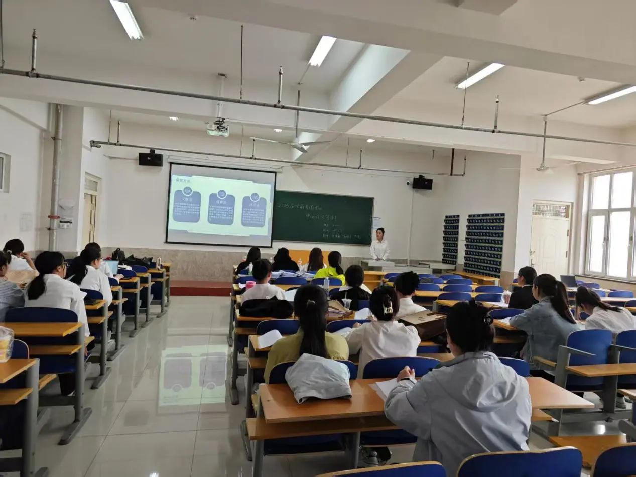 Beat365中文官方网站‖教育学院‖教育学院论文答辩：学术精进的关键契机