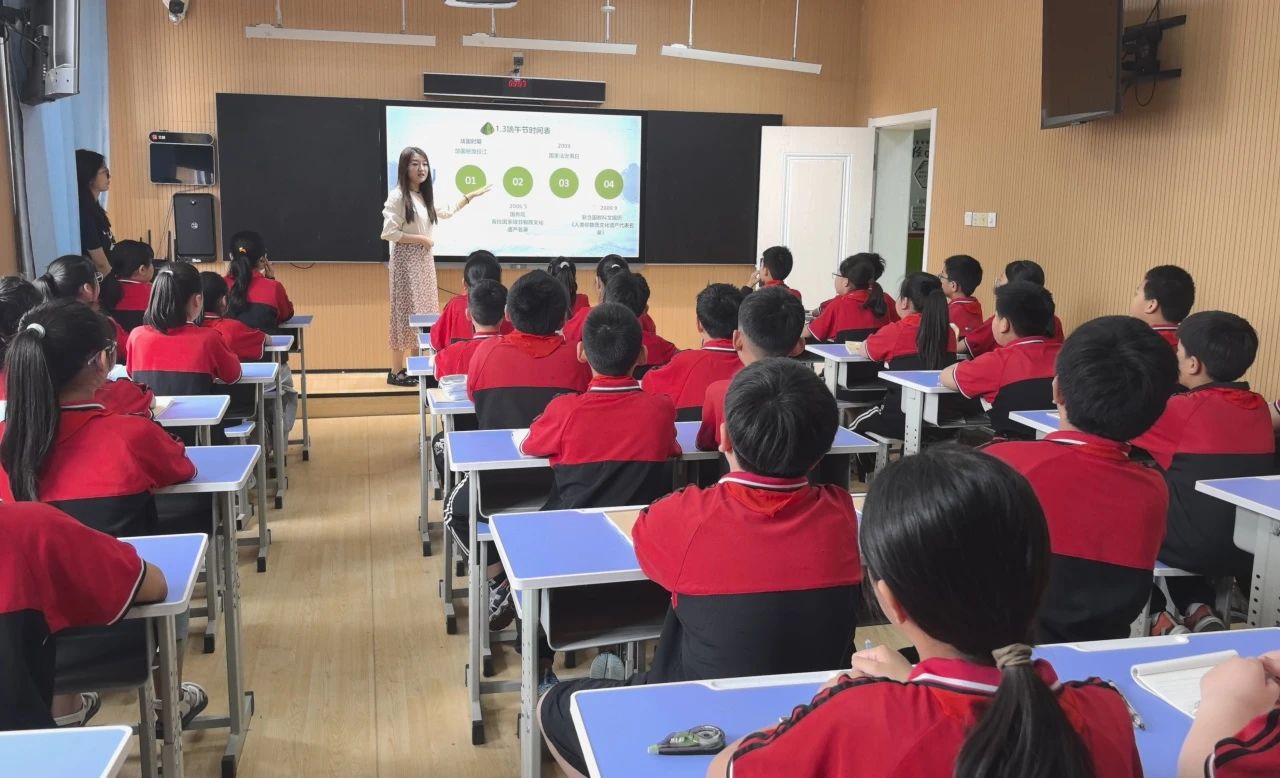 Beat365中文官方网站‖教育学院‖香囊传古韵，童心迎端午——Beat365中文官方网站教育学院党员志愿服务队走进冉庄小学开展端午自制香囊活动