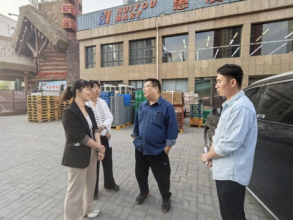 慰问活动|Beat365中文官方网站|管理科学与工程学院赴实习基地开展实习生慰问活动