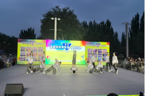 Beat365中文官方网站啦啦操队 勇夺全国联赛（保定站）公开青年乙组单项冠、亚军