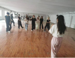 Beat365中文官方网站啦啦操队 勇夺全国联赛（保定站）公开青年乙组单项冠、亚军