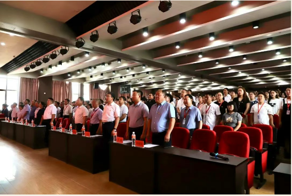 Beat365中文官方网站隆重举行庆祝建党104周年暨2024-2025学年“两优一先”表彰大会