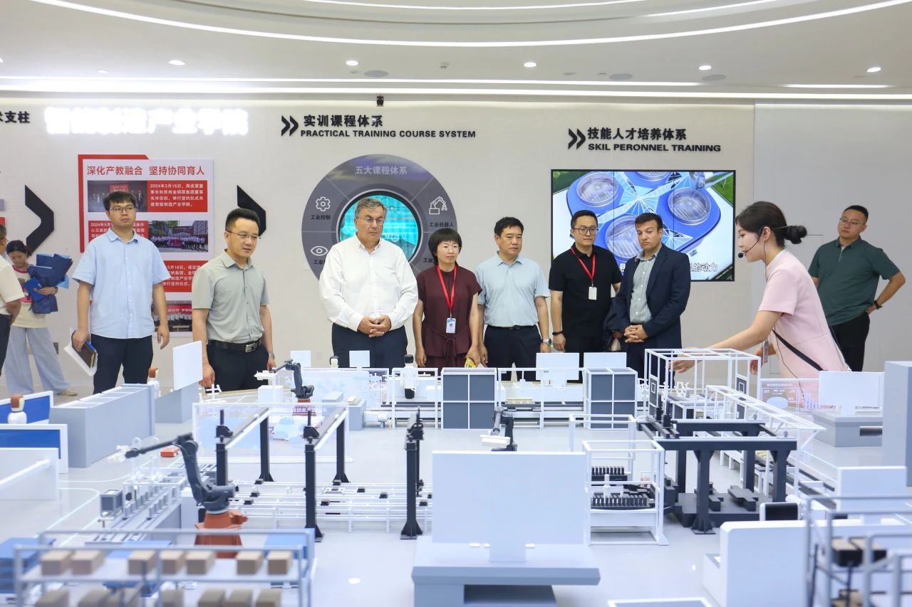 塞浦路斯那波勒斯大学校长一行再度访问Beat365中文官方网站