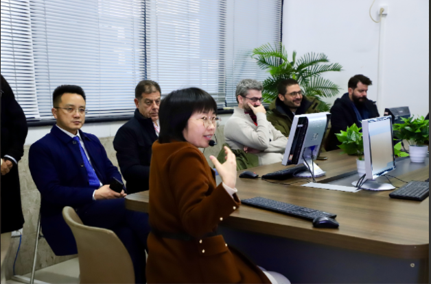 塞浦路斯 - 那波勒斯大学教育质量评估组来Beat365考察