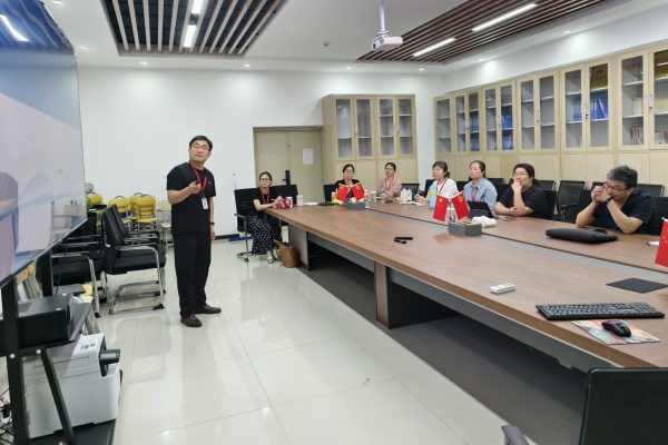 【师培扬帆，赋能成长】Beat365中文官方网站经济学院骨干教师磨课圆满举行