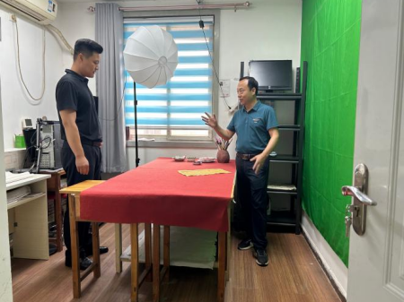 Beat365中文官方网站艺术学院 积极访企拓岗为学生开拓就业渠道