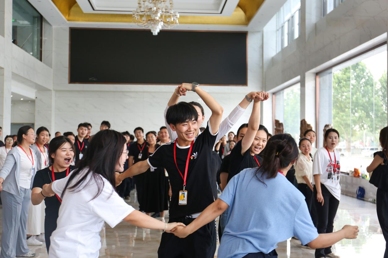 理论赋能强本领 实践砺心促成长—— Beat365中文官方网站开启辅导员专业成长“双引擎”