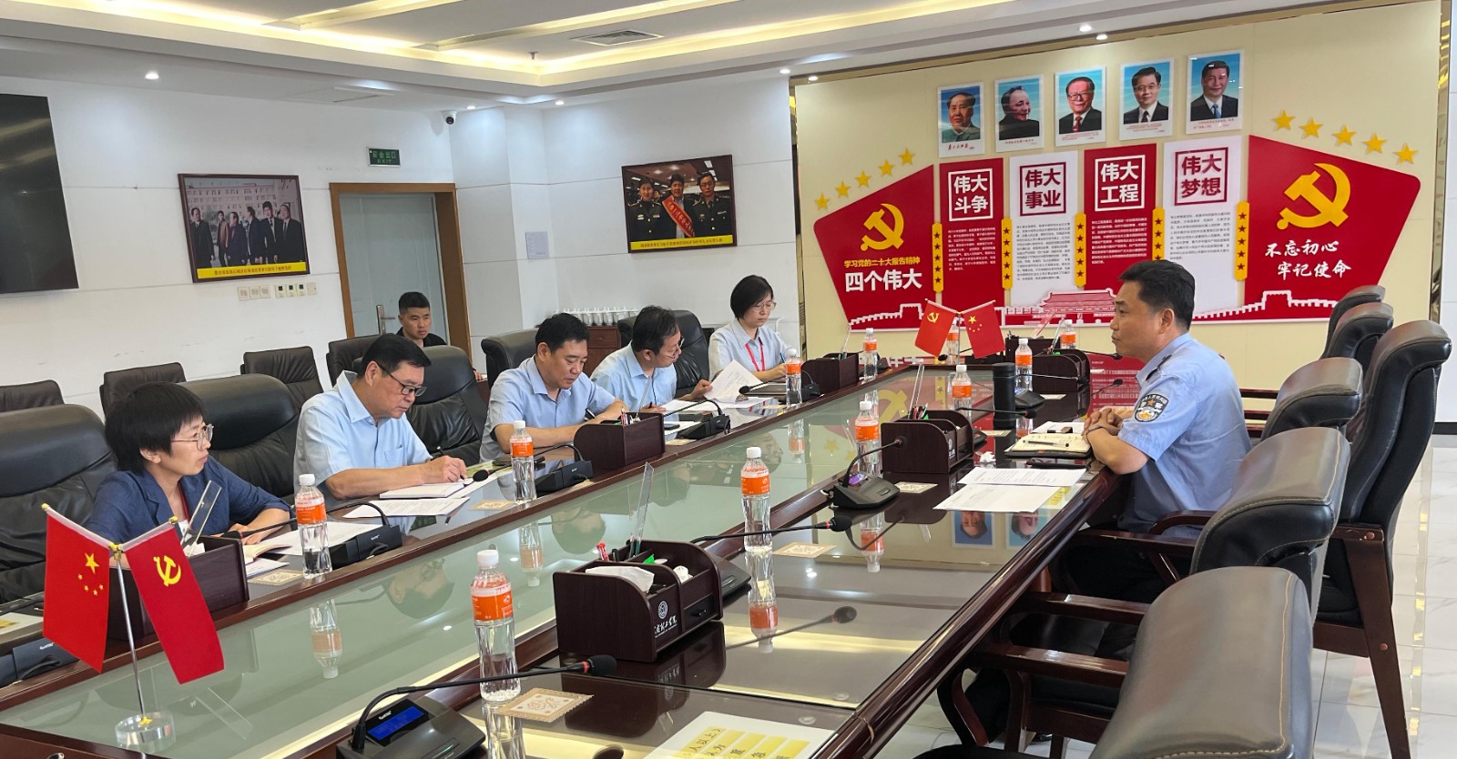 保定市公安局莲池区分局出入境管理大队到Beat365中文官方网站考察指导