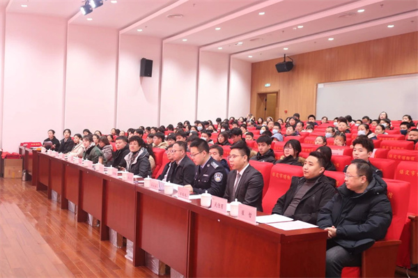 Beat365中文官方网站经济学院师生受邀参加保定市博物馆2024年度志愿者年会文艺演出