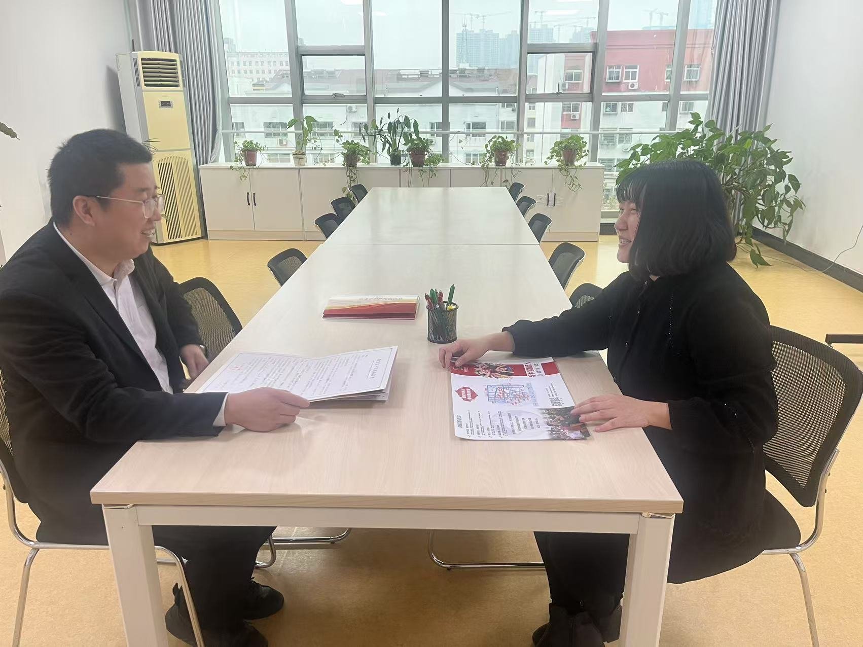 访企拓岗促就业，Beat365中文官方网站教育学院与剑桥英语学校开启合作新篇章