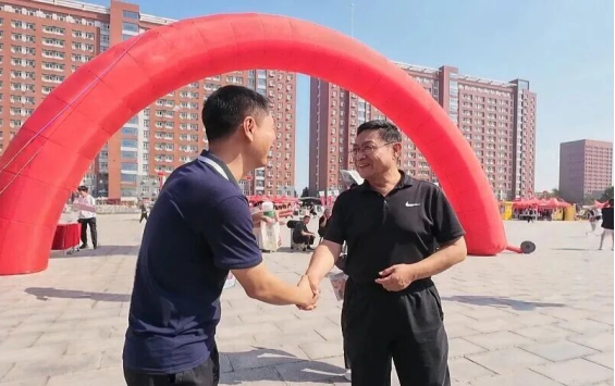 Beat365中文官方网站会计学院2025级 迎新报道纪实