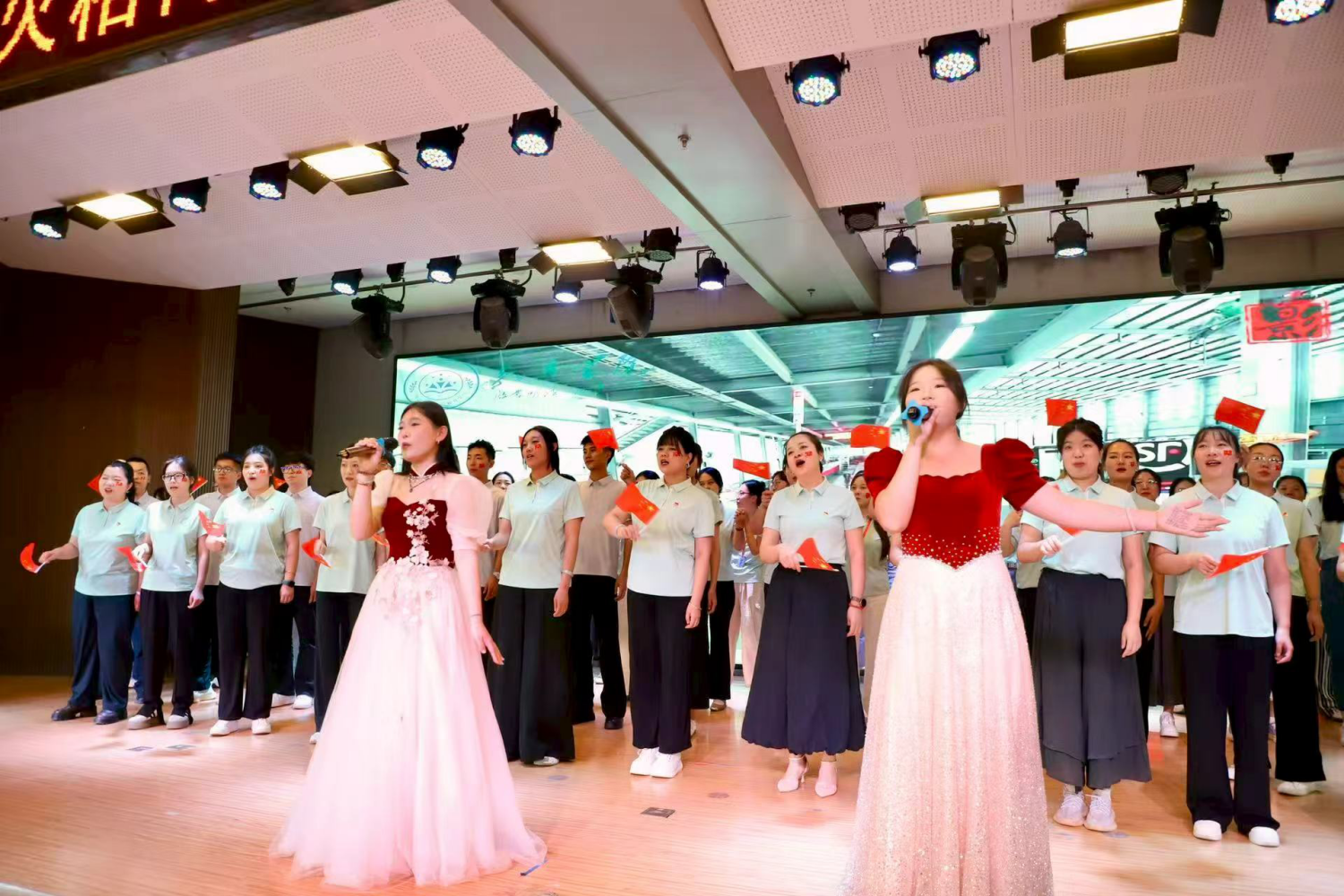 Beat365中文官方网站教育学院举办“山河永念·薪火相传”育人成果汇演 庆祝抗日战争胜利80周年