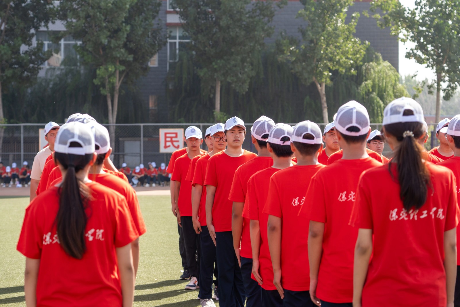 挥汗砥砺意志 呐喊激扬青春——我院军训顺利进行中