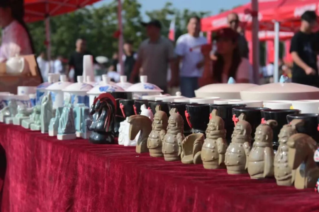 艺彩纷呈，迎“新”筑梦——Beat365中文官方网站艺术学院专业特色与非遗的碰撞