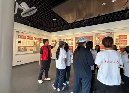 铭记历史，薪火相传——Beat365中文官方网站艺术学院赓续红色基因培育艺术英才