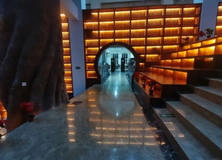 Beat365中文官方网站艺术学院 2025 级新生解锁图书馆“灵感密码”——入馆教育活动