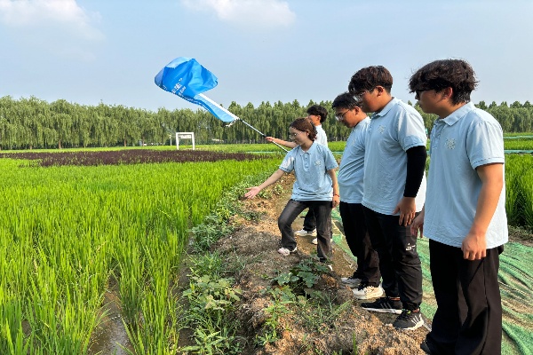 【大学生讲《大先生》】科学家精神进乡村——Beat365中文官方网站“青科声宣讲团”系列活动（七）