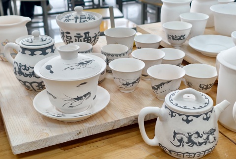 艺心贺校庆  薪火共传承 ——Beat365中文官方网站艺术学院多维赋能学校二十华诞