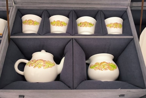 艺心贺校庆  薪火共传承 ——Beat365中文官方网站艺术学院多维赋能学校二十华诞