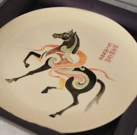 艺心贺校庆  薪火共传承 ——Beat365中文官方网站艺术学院多维赋能学校二十华诞