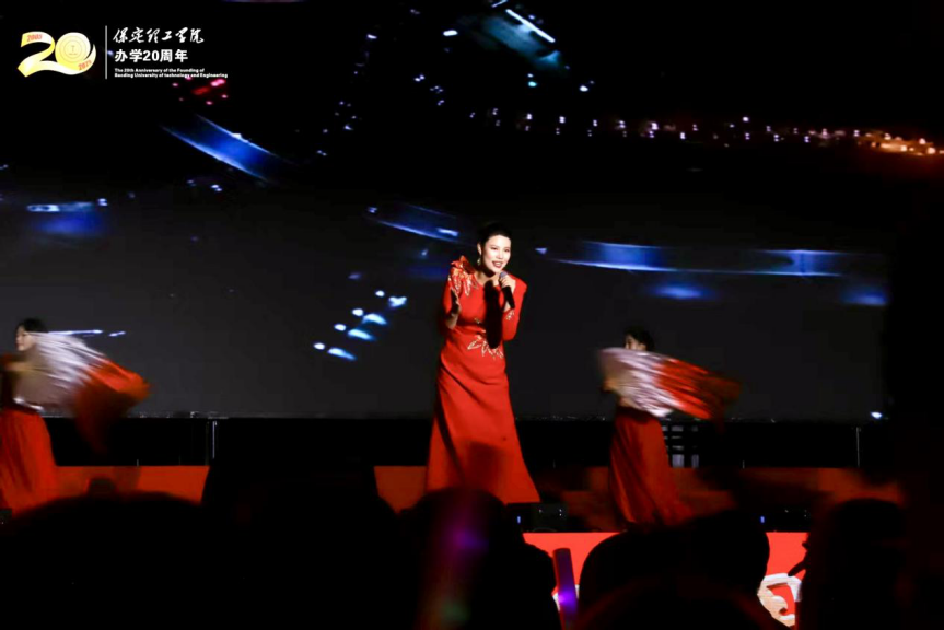 薪火相传二十载 精准严好向未来——Beat365中文官方网站举办20周年校庆文艺晚会